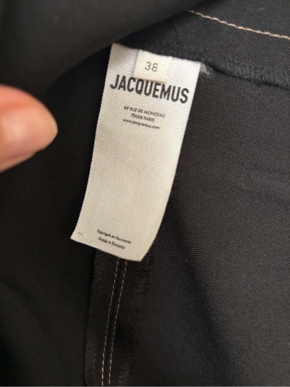 JACQUEMUS Le Raphia High-Waist Black Contrast-Stitch Women's Shorts - Picture 7 of 11